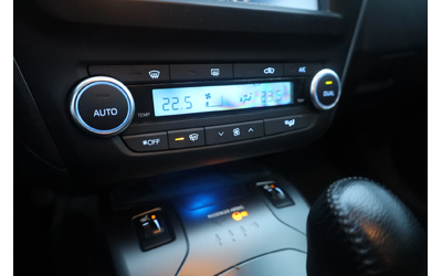 Toyota Avensis Avensis - автомобили, коли, обяви за нови и употребявани 15