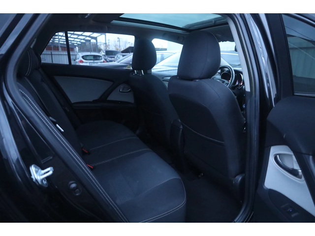 Toyota Avensis Avensis - автомобили, коли, обяви за нови и употребявани 8