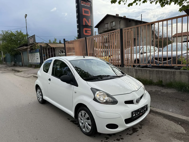 Toyota Aygo 1, 000 EURO4 - автомобили, коли, обяви за нови и употребявани 1