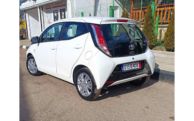 Toyota Aygo 2016г. - автомобили, коли, обяви за нови и употребявани 6
