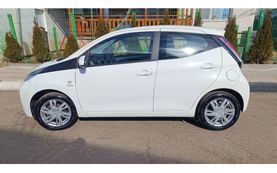 Toyota Aygo 2016г. - автомобили, коли, обяви за нови и употребявани 7