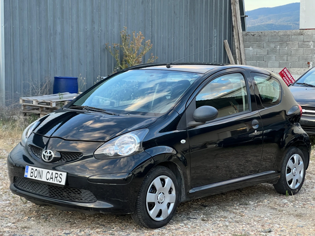 Toyota Aygo 1.0i- 68к.с. Нов внос от Италия - автомобили, коли, обяви за нови и употребявани 0