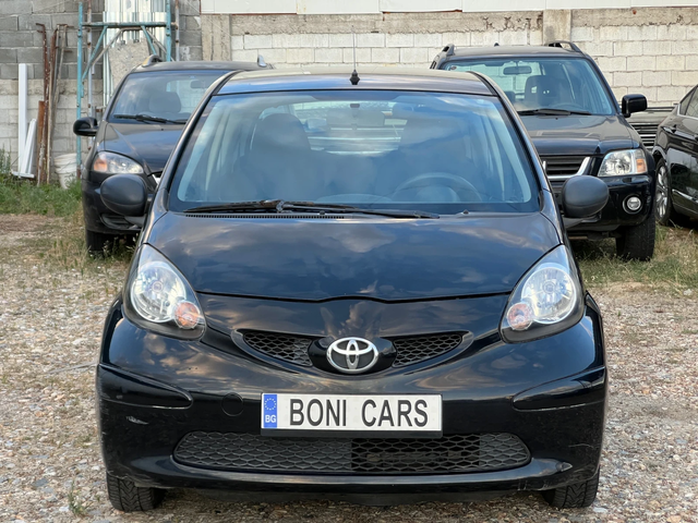 Toyota Aygo 1.0i- 68к.с. Нов внос от Италия - автомобили, коли, обяви за нови и употребявани 1