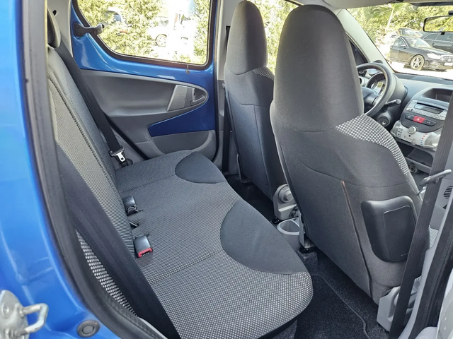 Toyota Aygo 1.0vvti-68кс= АВТОМАТ= 100.000км= КЛИМАТИК - автомобили, коли, обяви за нови и употребявани 13
