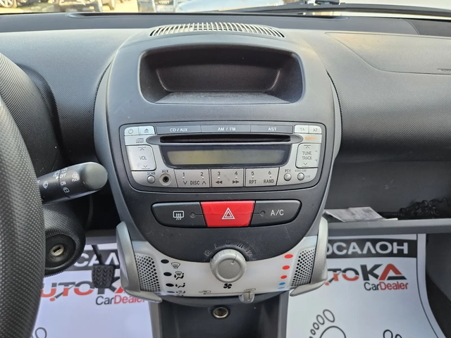 Toyota Aygo 1.0vvti-68кс= АВТОМАТ= 100.000км= КЛИМАТИК - автомобили, коли, обяви за нови и употребявани 15