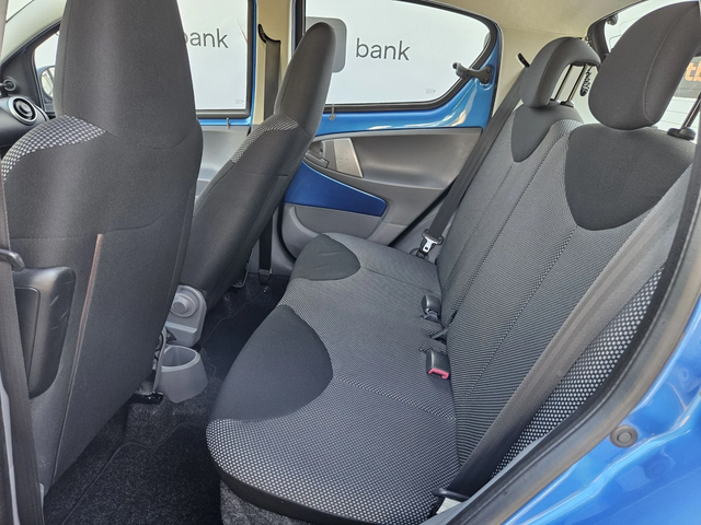 Toyota Aygo 1.0vvti-68кс= АВТОМАТ= 100.000км= КЛИМАТИК - автомобили, коли, обяви за нови и употребявани 8