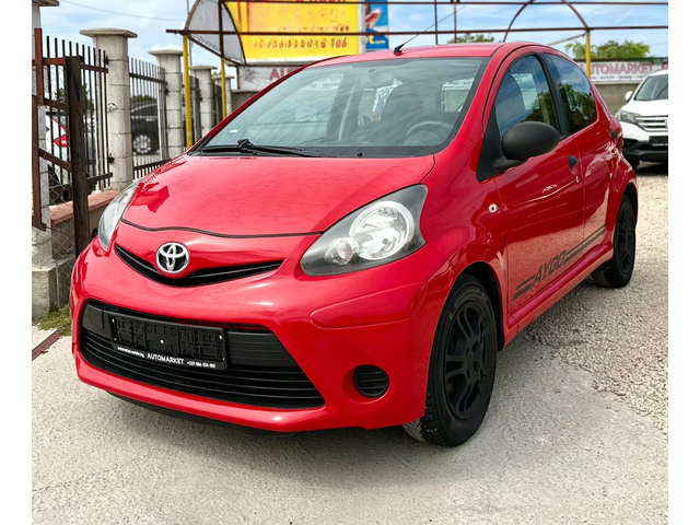 Toyota Aygo 1.0i 68HP - автомобили, коли, обяви за нови и употребявани 0