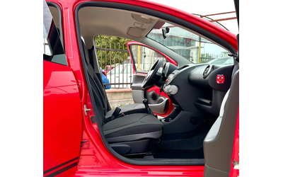 Toyota Aygo 1.0i 68HP - автомобили, коли, обяви за нови и употребявани 10