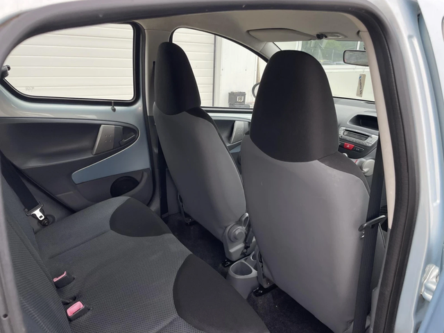 Toyota Aygo 1.0i* 140000km* Нова* UNIKAT* - автомобили, коли, обяви за нови и употребявани 15