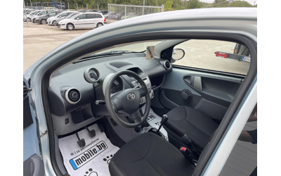 Toyota Aygo 1.0i* 140000km* Нова* UNIKAT* - автомобили, коли, обяви за нови и употребявани 6