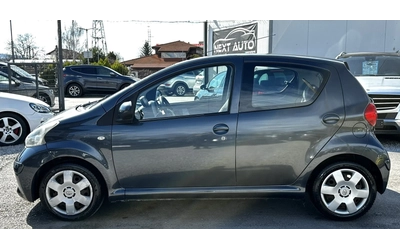 Toyota Aygo 1.0i-VVT 68HP 148 000KM AUTOMAT - автомобили, коли, обяви за нови и употребявани 7
