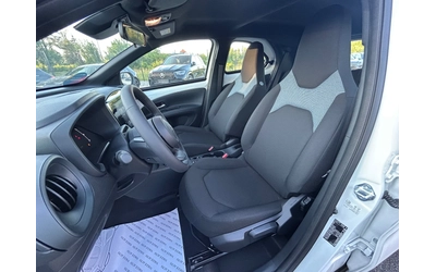 Toyota Aygo X* 1.5HEV* ФАБРИЧНО НОВ - автомобили, коли, обяви за нови и употребявани 7