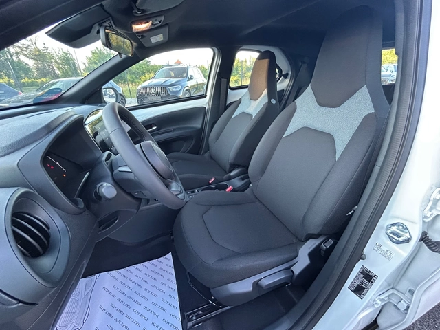 Toyota Aygo X* 1.5HEV* ФАБРИЧНО НОВ - автомобили, коли, обяви за нови и употребявани 7