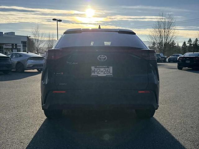 Toyota bZ4X XLE FWD - автомобили, коли, обяви за нови и употребявани 3