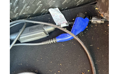 Toyota bZ4X LE FWD - автомобили, коли, обяви за нови и употребявани 12