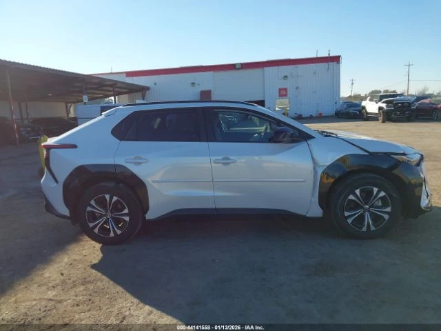 Toyota bZ4X * КОЖА* ПОДГРЕВ* ПАНОРАМА* LED* - автомобили, коли, обяви за нови и употребявани 9