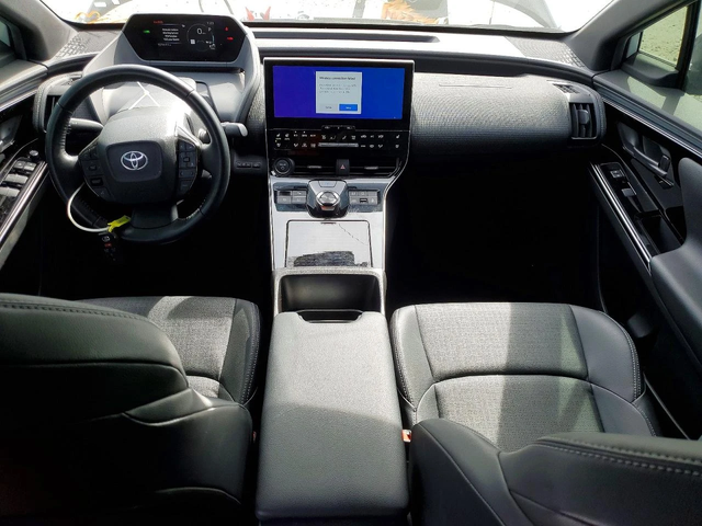 Toyota bZ4X * LIMITED* КОЖА* ПОДГРЕВ* AWD* PANORAMA* - автомобили, коли, обяви за нови и употребявани 7