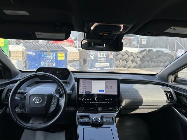 Toyota bZ4X Подгрев* НАВИ* Кейлес* Park Assist* Line Assist* П - автомобили, коли, обяви за нови и употребявани 8