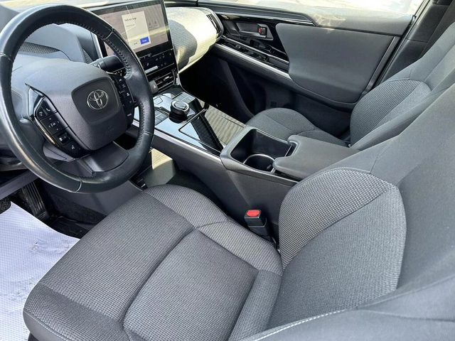 Toyota bZ4X Подгрев* НАВИ* Кейлес* Park Assist* Line Assist* П - автомобили, коли, обяви за нови и употребявани 9