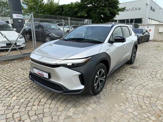 Toyota bZ4X Luxury Premium/NAVI/PANO/KAM/Full...ГАРАНЦИЯ!! - автомобили, коли, обяви за нови и употребявани 7