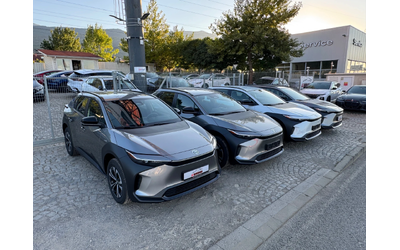 Toyota bZ4X Luxury Premium/NAVI/PANO/KAM/Full...ГАРАНЦИЯ!! - автомобили, коли, обяви за нови и употребявани 8