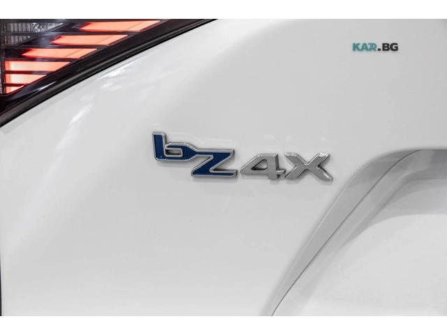 Toyota bZ4X LE* ПОДГРЕВ* КАМЕРА* NAVI* LED* - автомобили, коли, обяви за нови и употребявани 5