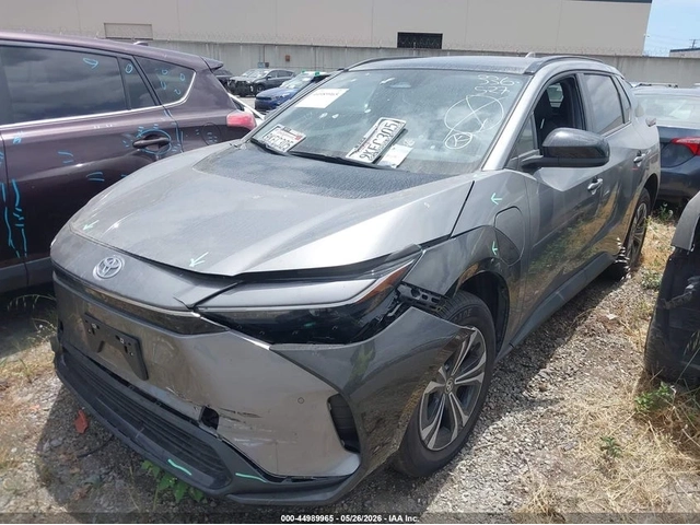 Toyota bZ4X XLE - автомобили, коли, обяви за нови и употребявани 0