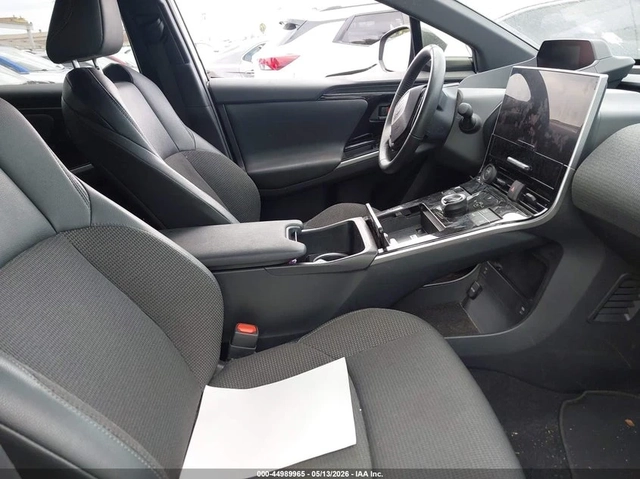 Toyota bZ4X XLE - автомобили, коли, обяви за нови и употребявани 4