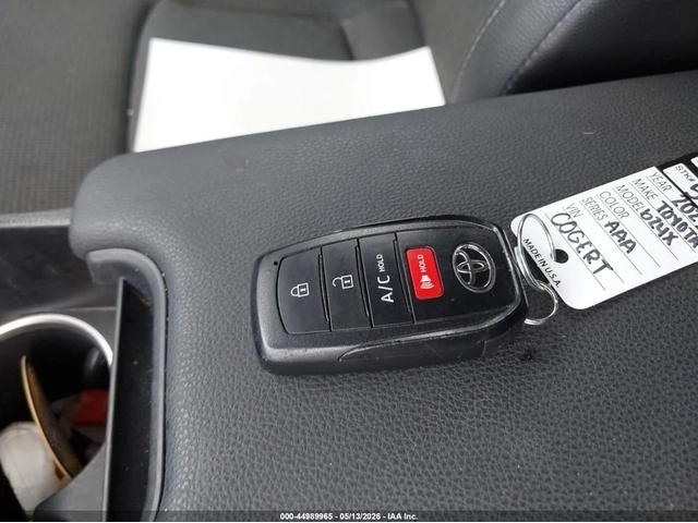 Toyota bZ4X XLE - автомобили, коли, обяви за нови и употребявани 9