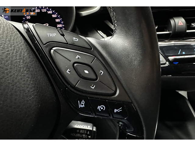 Toyota C-HR 1.8 hybrid 120 к.с. - автомобили, коли, обяви за нови и употребявани 20