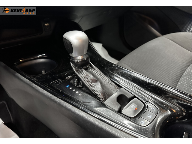 Toyota C-HR 1.8 Hybrid Edition - автомобили, коли, обяви за нови и употребявани 11