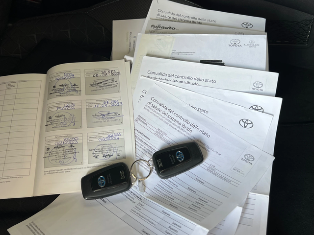 Toyota  C-HR 1.8 HYBRID TREND - автомобили, коли, обяви за нови и употребявани 11