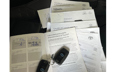 Toyota  C-HR 1.8 HYBRID TREND - автомобили, коли, обяви за нови и употребявани 12