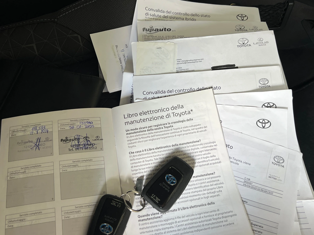 Toyota  C-HR 1.8 HYBRID TREND - автомобили, коли, обяви за нови и употребявани 12