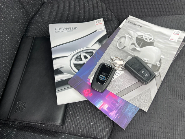 Toyota C-HR 1.8h, TREND, FULL SERVICE, NAVI+ CAMERA - автомобили, коли, обяви за нови и употребявани 13