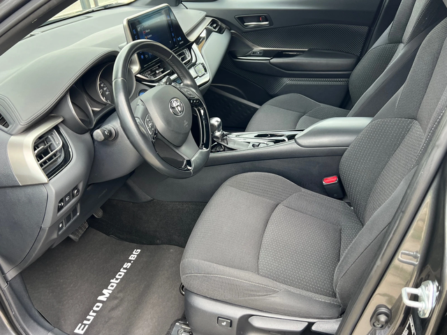 Toyota C-HR 1.8h, TREND, FULL SERVICE, NAVI+ CAMERA - автомобили, коли, обяви за нови и употребявани 7