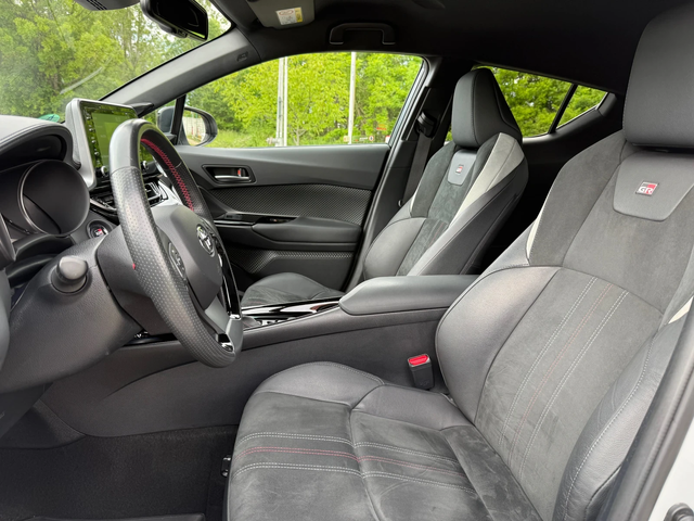 Toyota C-HR GR 2.0 HYBRID 184K.C ГЕРМАНИЯ ГАРАНЦИЯ 2031Г. - автомобили, коли, обяви за нови и употребявани 8