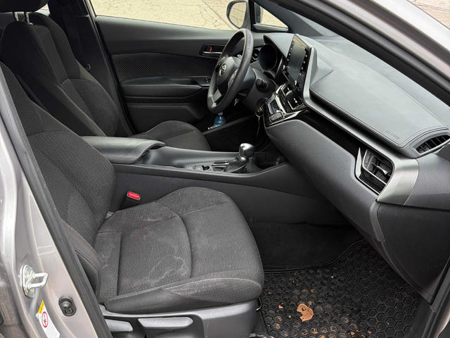 Toyota C-HR 2.0L 4cyl FWD - автомобили, коли, обяви за нови и употребявани 11