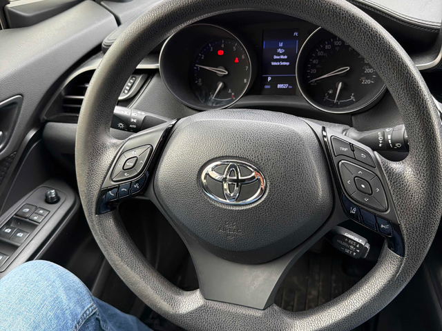 Toyota C-HR 2.0L 4cyl FWD - автомобили, коли, обяви за нови и употребявани 4