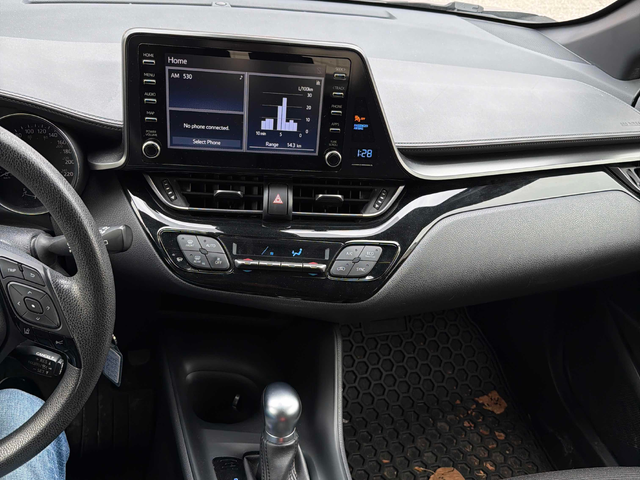 Toyota C-HR 2.0L 4cyl FWD - автомобили, коли, обяви за нови и употребявани 8
