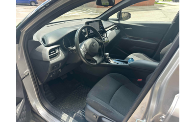 Toyota C-HR 2.0L 4cyl FWD - автомобили, коли, обяви за нови и употребявани 4