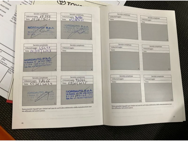 Toyota C-HR 2.0iHybrid* Lounge* Bi-Tone* JBL* LED* ПЕРФЕКТЕН* - автомобили, коли, обяви за нови и употребявани 12