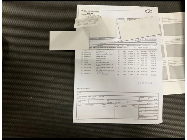 Toyota C-HR 2.0iHybrid* Lounge* Bi-Tone* JBL* LED* ПЕРФЕКТЕН* - автомобили, коли, обяви за нови и употребявани 13