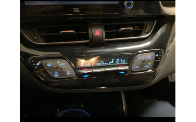 Toyota C-HR 2.0iHybrid* Lounge* Bi-Tone* JBL* LED* ПЕРФЕКТЕН* - автомобили, коли, обяви за нови и употребявани 9