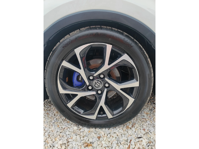 Toyota C-HR 1.8, 98к.с. GR, FULL - автомобили, коли, обяви за нови и употребявани 15