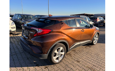 toyota-c-hr - 5