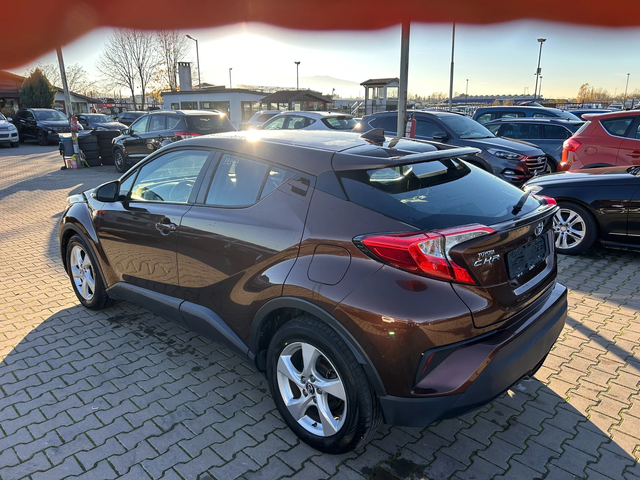 Toyota C-HR 1.8HIBRID AVTOMAT/NAVI/KAMERA EURO 6 - автомобили, коли, обяви за нови и употребявани 7