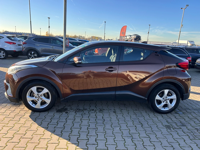 Toyota C-HR 1.8HIBRID AVTOMAT/NAVI/KAMERA EURO 6 - автомобили, коли, обяви за нови и употребявани 8