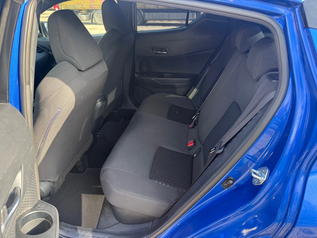 Toyota C-HR 1.8 Hybrid - автомобили, коли, обяви за нови и употребявани 12