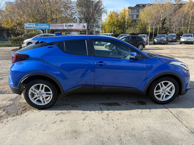 Toyota C-HR 1.8 Hybrid - автомобили, коли, обяви за нови и употребявани 4